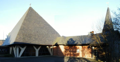 Wiedenest Kirchplatz